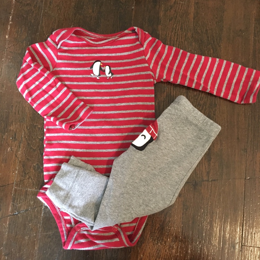 Carter’s penguin bodysuit/pants set GENTLY USED